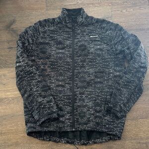 Sugoi Black and Gray Patterned Lightweight Running Jacket